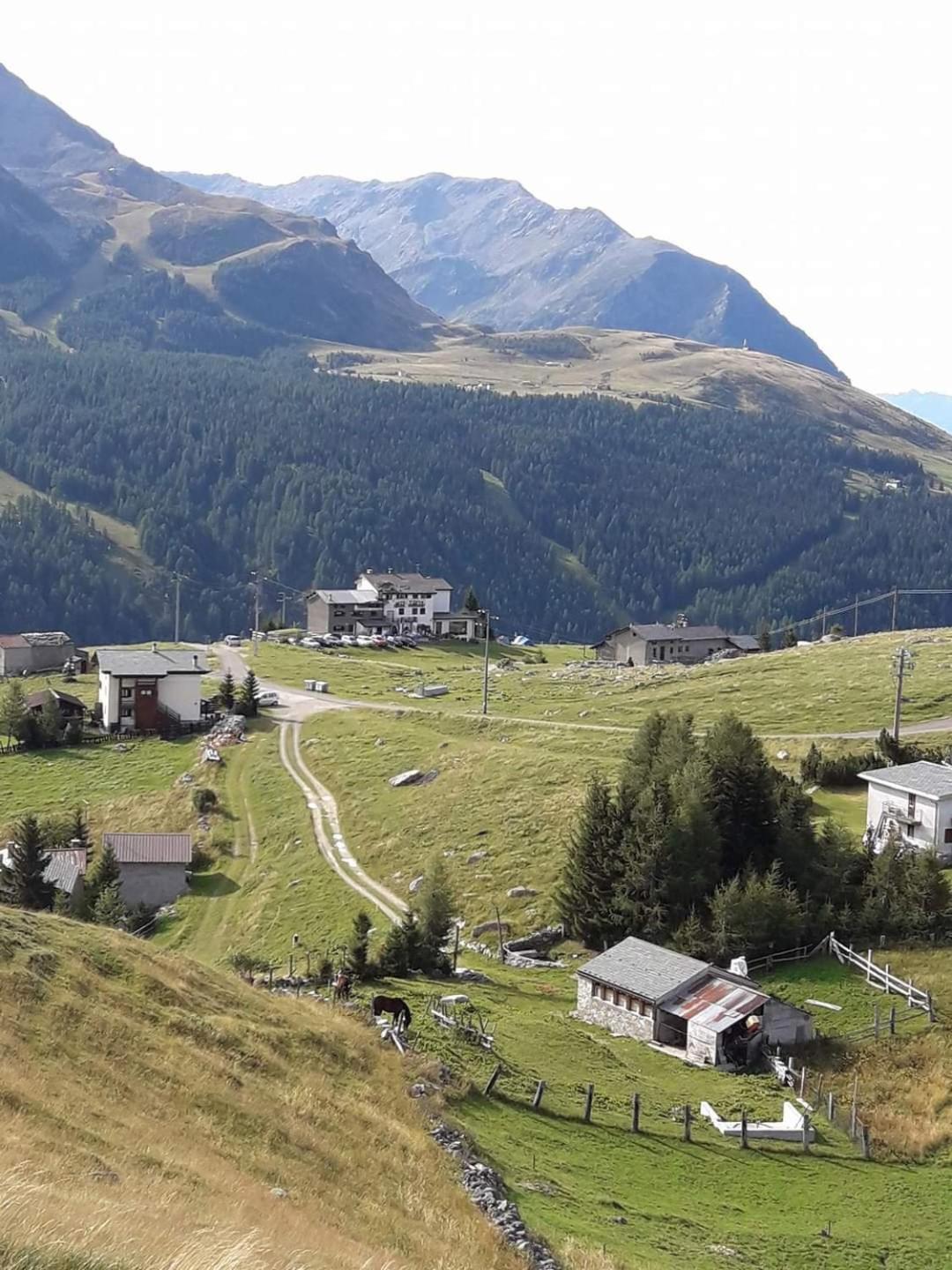 Rifugio "Mai Tardi" Hotel Madesimo Buitenkant foto